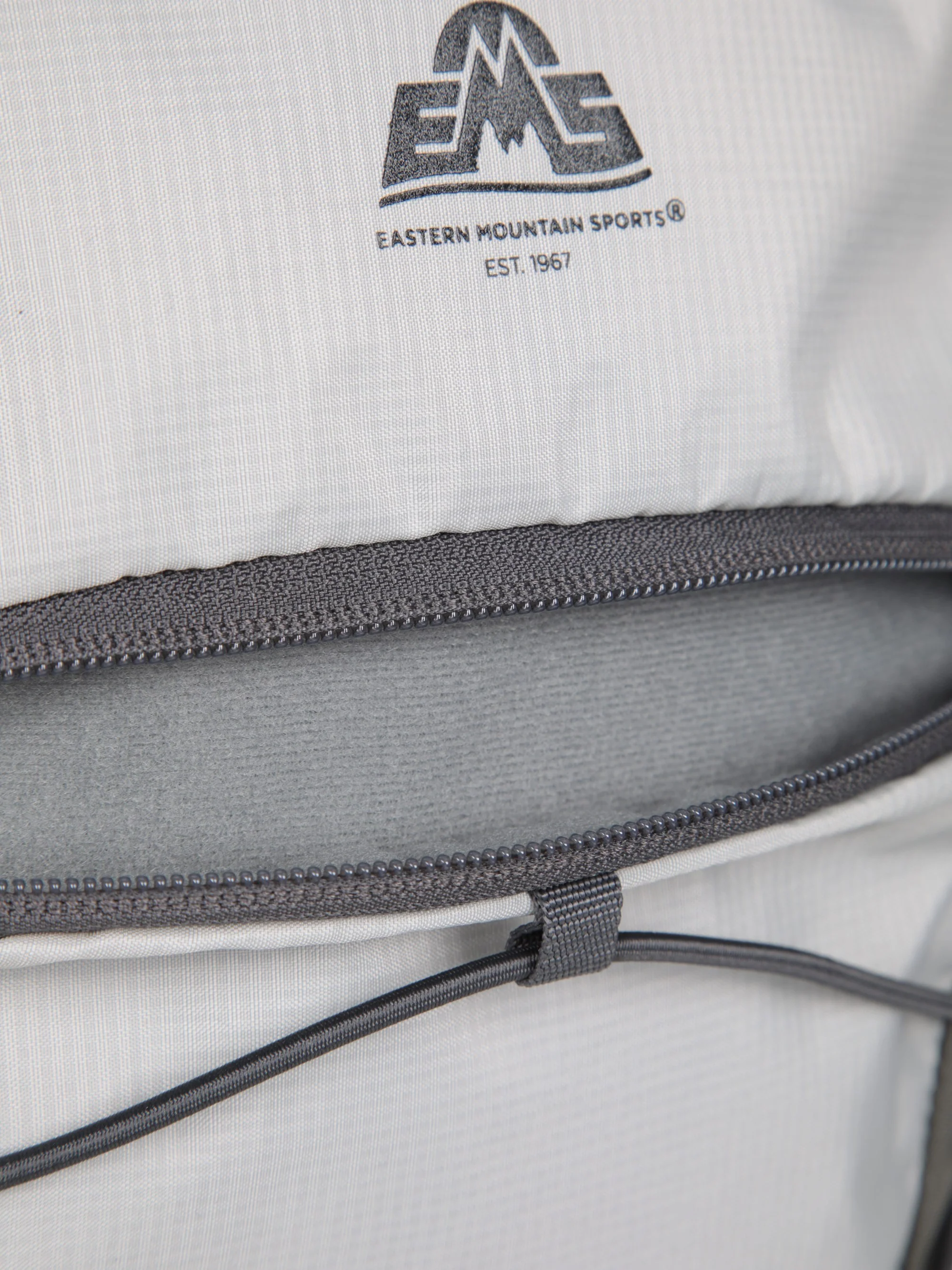 EMS Camp 30L Backpack - Image 9