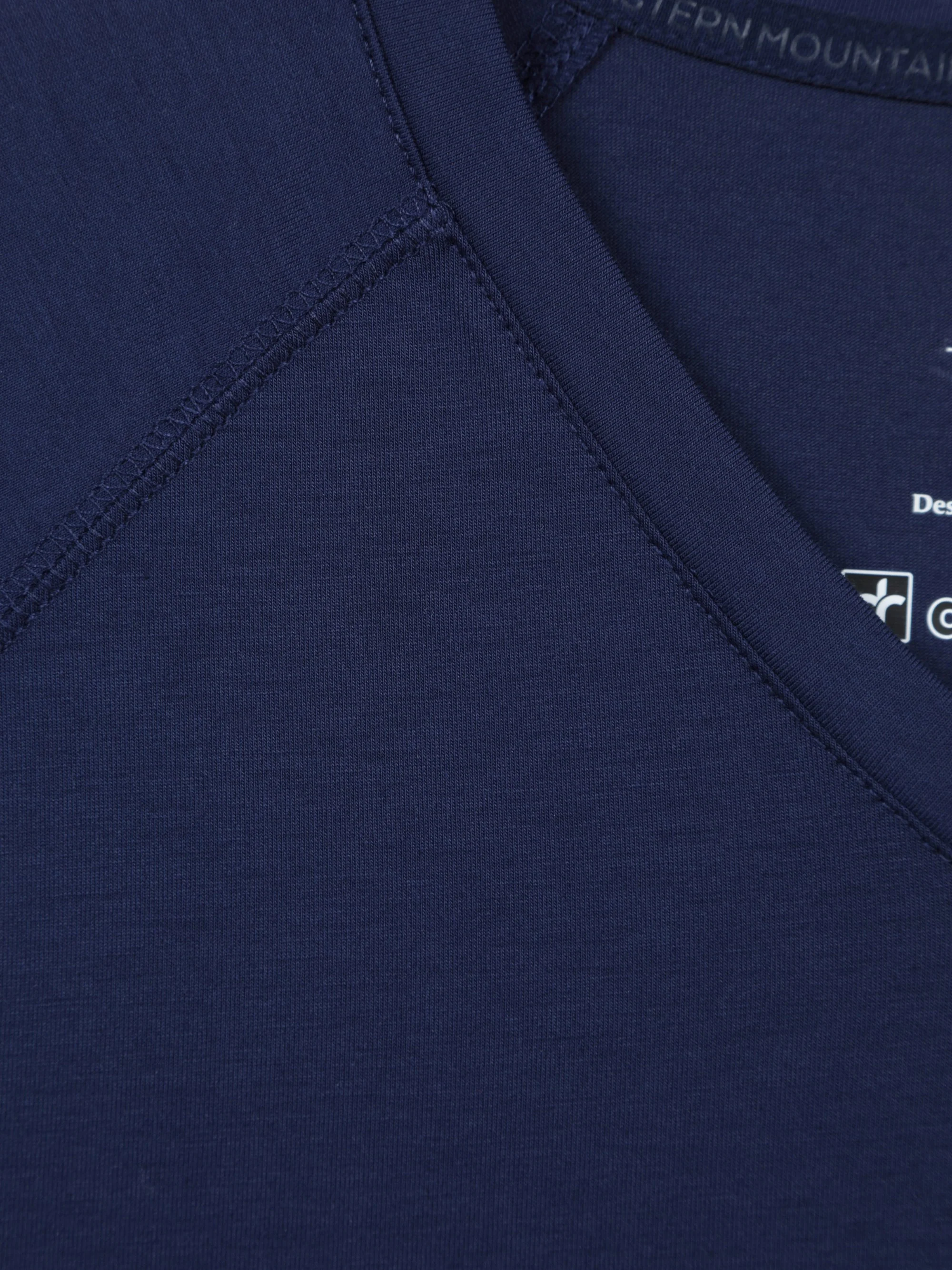 EMS Mens V Neck Sport Tee - Image 4