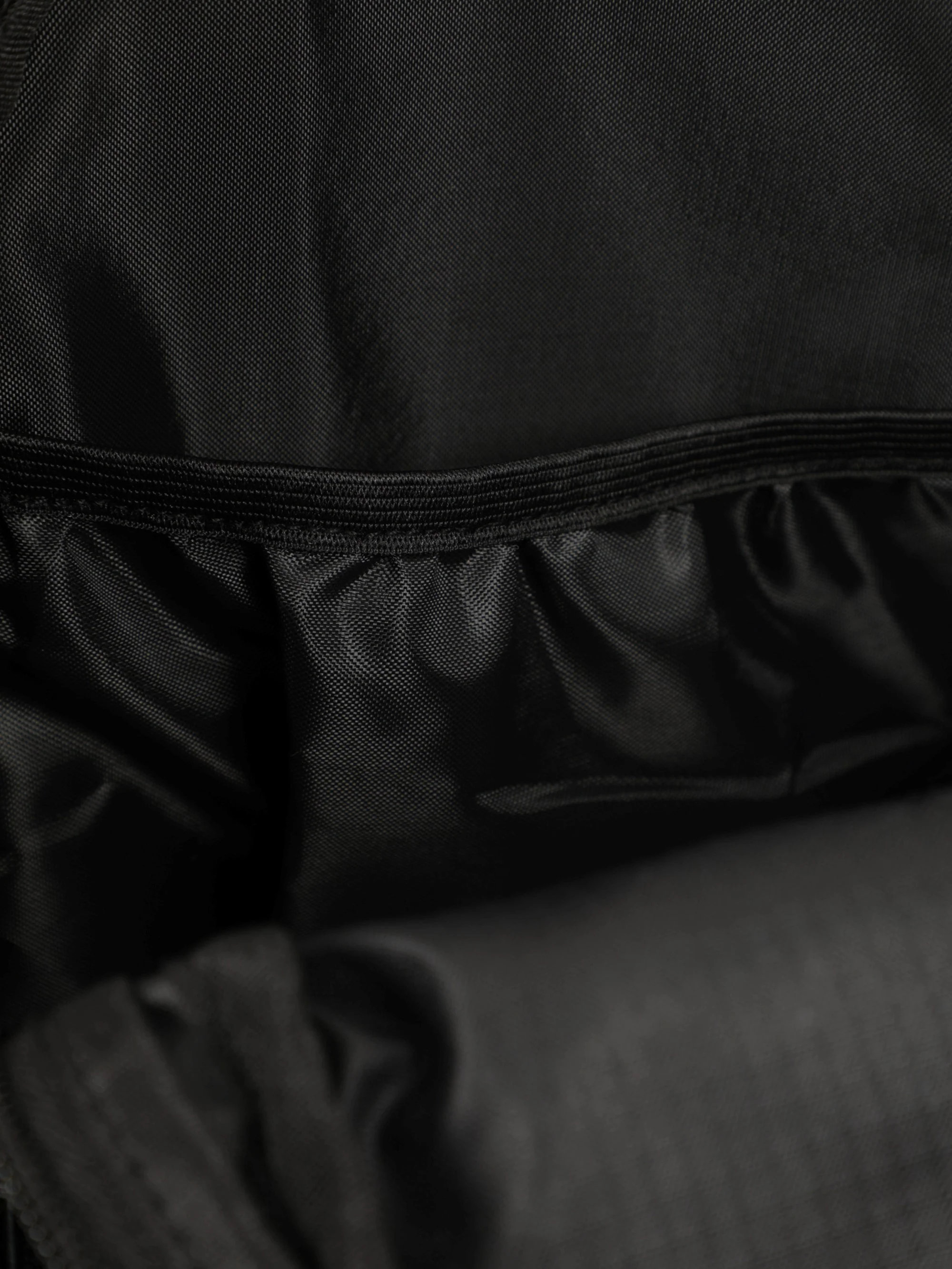 EMS Trek 8L Backpack - Image 9
