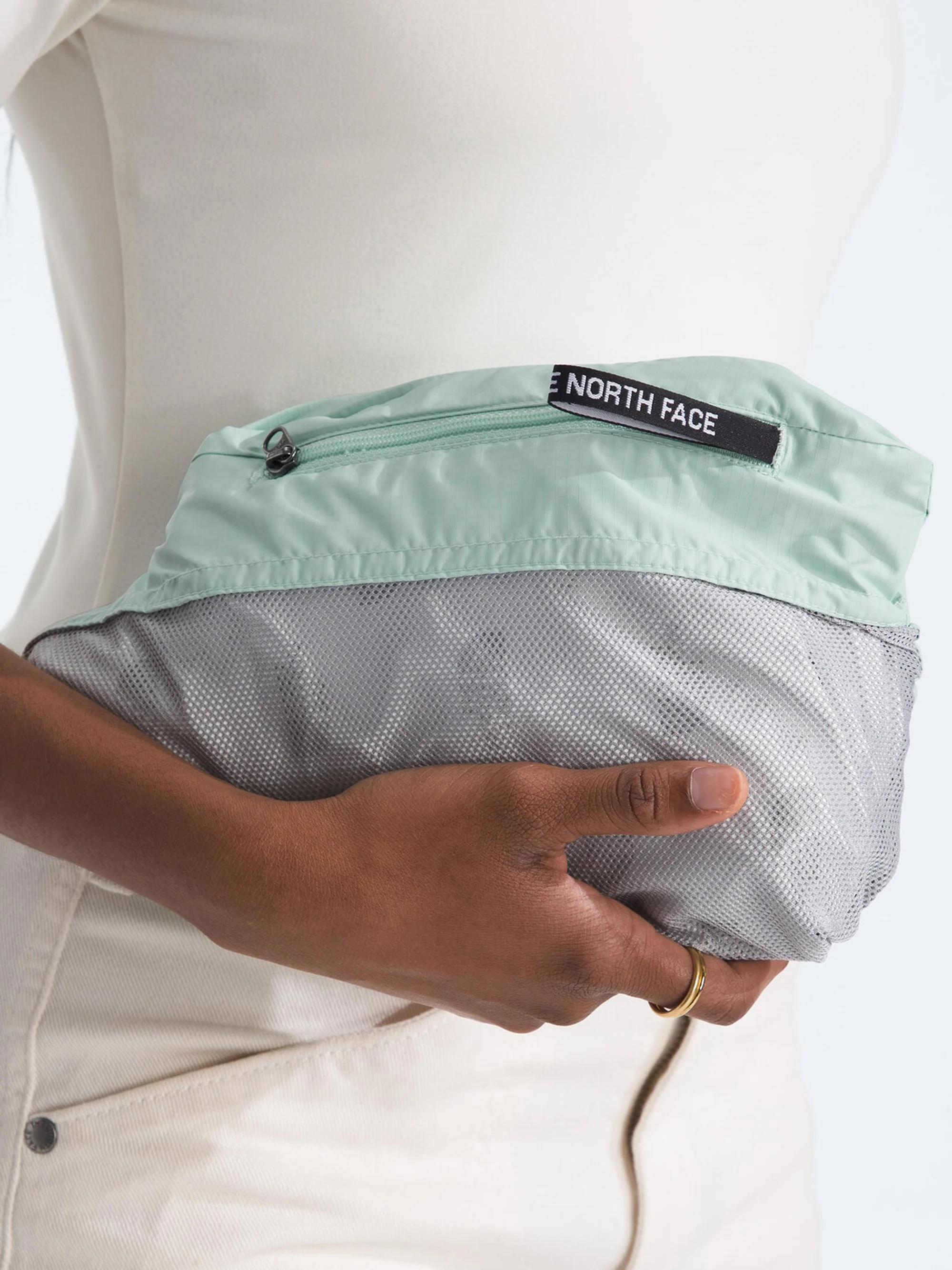 The North Face Womens Alta Vista Rain Jacket - Image 13